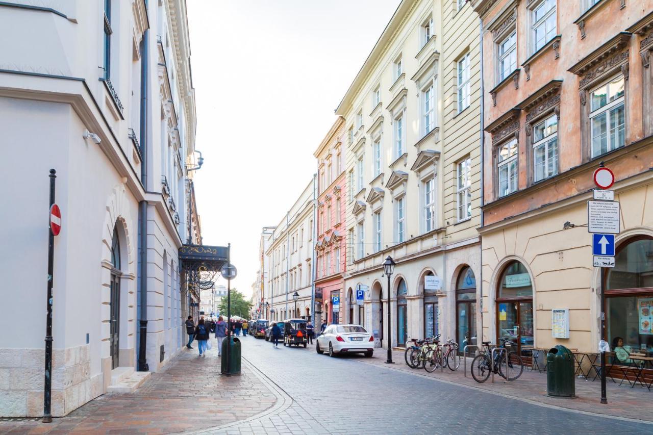Glamorous Apartment In Heart Of Old Town Krakow Exterior photo