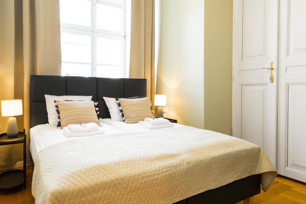Glamorous Apartment In Heart Of Old Town Krakow Exterior photo
