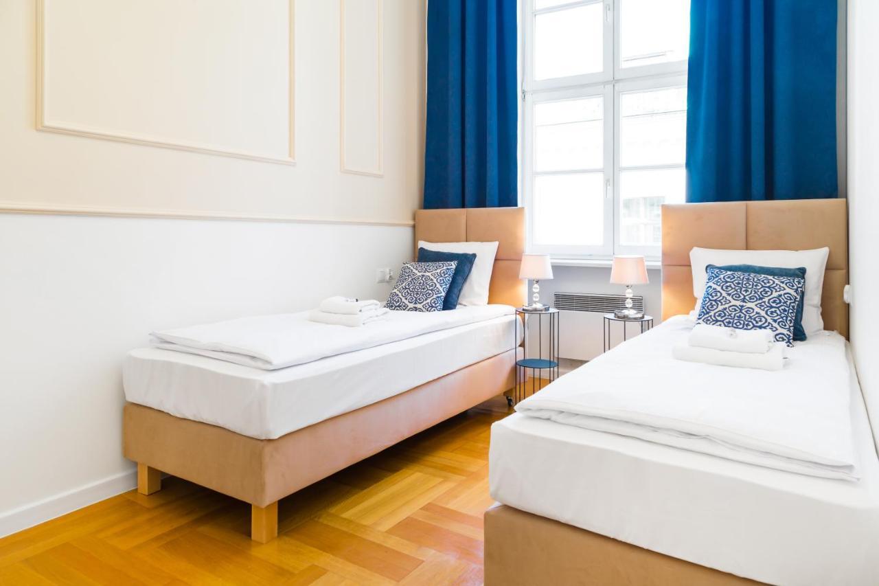 Glamorous Apartment In Heart Of Old Town Krakow Exterior photo